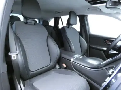 Photo 7 Mercedes Classe GLC SUV 300 e Hybrid EQ 4MATIC Avantgarde Line