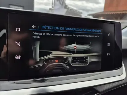 Photo 27 Peugeot 208 II PureTech 100 S&amp;S EAT8 Active Pack