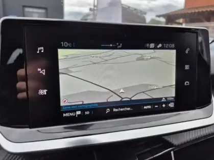 Photo 7 Peugeot 208 II PureTech 100 S&amp;S EAT8 Active Pack