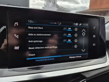 Photo 9 Peugeot 208 II PureTech 100 S&amp;S EAT8 Active Pack