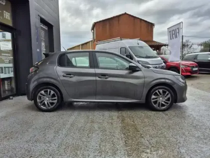 Photo 18 Peugeot 208 II PureTech 100 S&amp;S EAT8 Active Pack