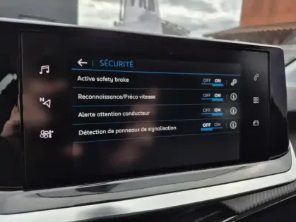 Photo 10 Peugeot 208 II PureTech 100 S&amp;S EAT8 Active Pack