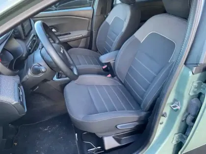 Photo 9 Dacia Jogger 1.0 ECO-G 100ch Extreme+ 7 places