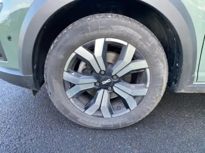 Photo 13 Dacia Jogger 1.0 ECO-G 100ch Extreme+ 7 places