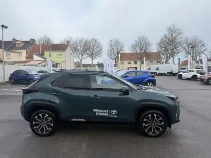 Photo 5 Toyota Yaris Hybride 1.5 HYBRID 130H DESIGN AUTO 2WD