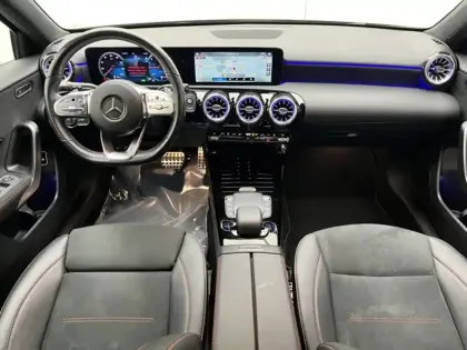 Photo 10 Mercedes Classe A Gén. IV (W177) Ph1 AMG Line 5