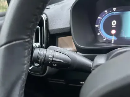 Photo 8 Volvo Xc40  Recharge Extended Range 252 ch 1EDT