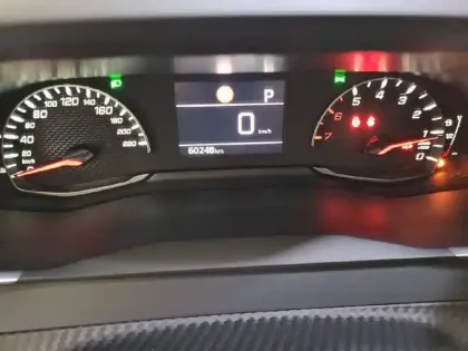 Photo 9 Peugeot 208  PureTech 100 S&S EAT8