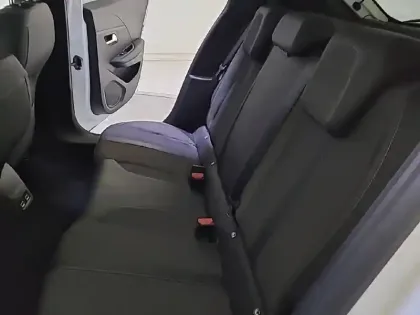 Photo 11 Peugeot 208  PureTech 100 S&S EAT8