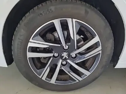 Photo 12 Peugeot 208  PureTech 100 S&S EAT8