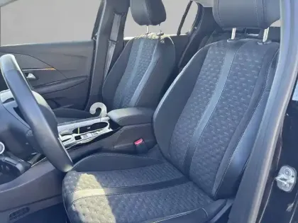 Photo 10 Peugeot 208  Electrique 50 kWh 136ch