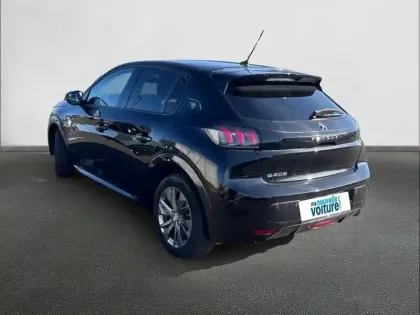 Photo 32 Peugeot 208  Electrique 50 kWh 136ch