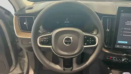 Photo 12 Volvo Xc60  T6 AWD Hybride rechargeable 253 ch+145 ch Geartronic 8