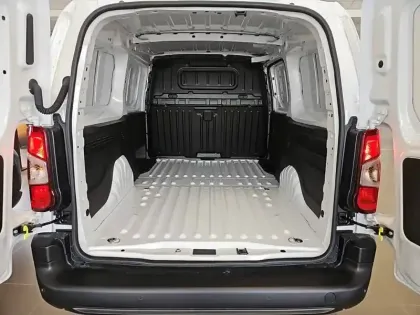 Photo 5 Peugeot Partner  FOURGON XL 950 KG BLUEHDI 130 S&S EAT8