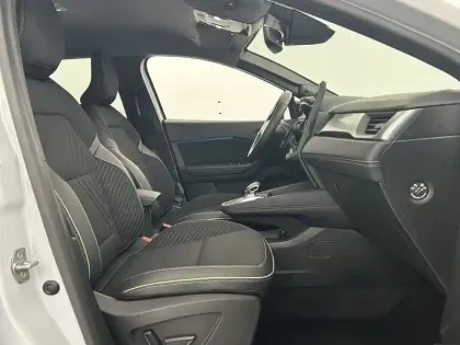 Photo 11 Renault Symbioz  E-Tech full hybrid 145