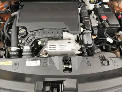 Photo 28 Peugeot 2008  PureTech 130 S&S EAT8