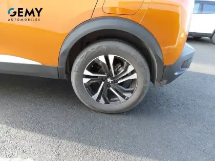 Photo 10 Peugeot 2008  PureTech 130 S&S EAT8