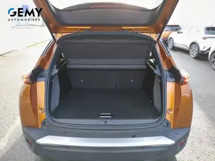 Photo 5 Peugeot 2008  PureTech 130 S&S EAT8