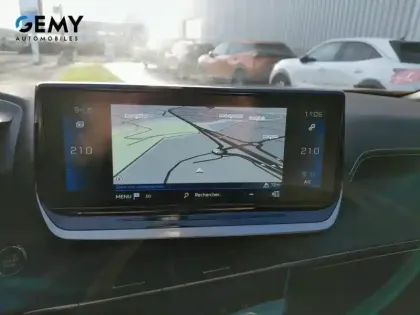 Photo 12 Peugeot 2008  PureTech 130 S&S EAT8