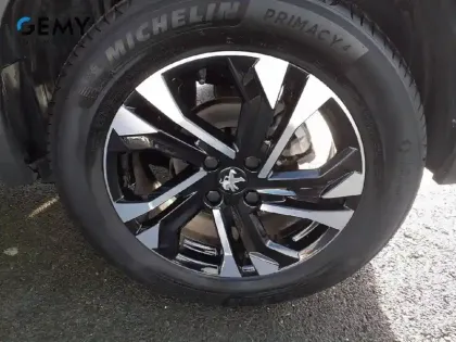 Photo 10 Peugeot 2008  PureTech 130 S&S BVM6