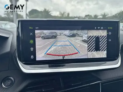 Photo 14 Peugeot 2008  PureTech 130 S&S EAT8