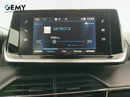 Photo 51 Peugeot 2008  BlueHDi 110 S&S BVM6