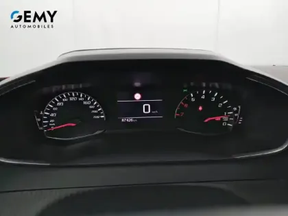 Photo 75 Peugeot 2008  BlueHDi 110 S&S BVM6