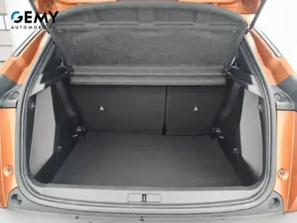 Photo 65 Peugeot 2008  BlueHDi 110 S&S BVM6