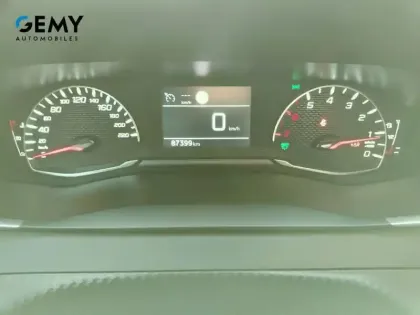 Photo 13 Peugeot 2008  BlueHDi 110 S&S BVM6