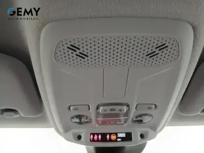 Photo 32 Peugeot 208  PureTech 100 S&S BVM6