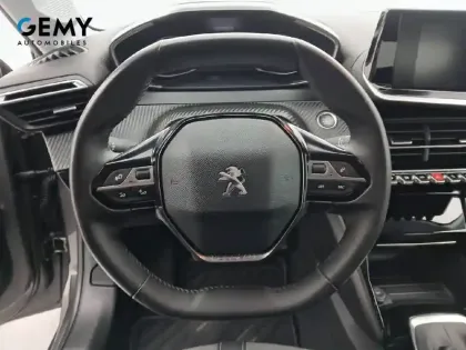 Photo 28 Peugeot 208  PureTech 100 S&S BVM6