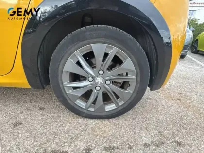 Photo 10 Peugeot 208  Electrique 50 kWh 136ch