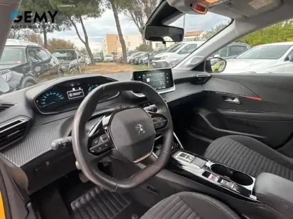 Photo 7 Peugeot 208  Electrique 50 kWh 136ch