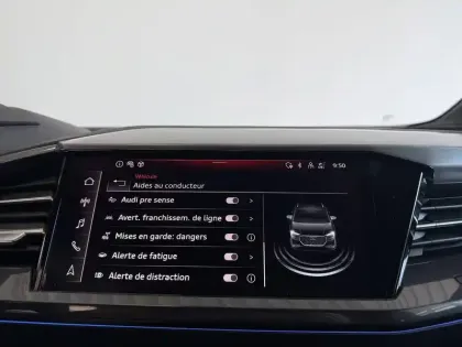 Photo 20 Audi Q4  e-tron 45 285 ch 82 kWh