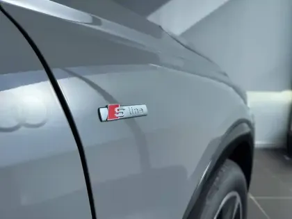 Photo 33 Audi Q4  e-tron 45 285 ch 82 kWh