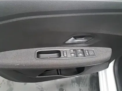 Photo 66 Dacia Sandero  SCe 65 - 22