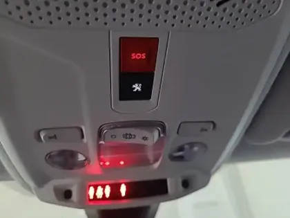 Photo 25 Peugeot 208 Gén. II Ph1 NG Roadtrip 5