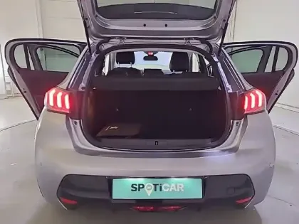 Photo 5 Peugeot 208 Gén. II Ph1 NG Roadtrip 5