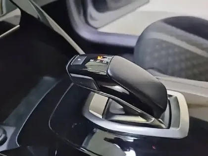 Photo 13 Peugeot 208 Gén. II Ph1 NG Roadtrip 5