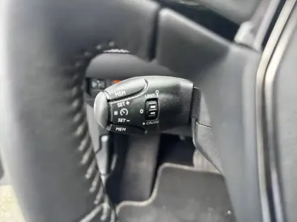 Photo 17 Peugeot 208  Electrique 50 kWh 136ch