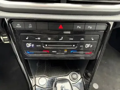 Photo 30 Volkswagen T-roc  1.5 TSI EVO2 150 Start/Stop DSG7