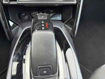 Photo 13 Peugeot 2008  PureTech 130 S&S EAT8