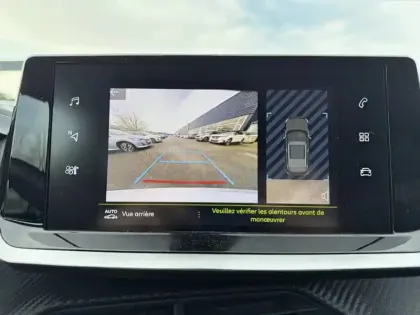 Photo 21 Peugeot 2008  PureTech 130 S&S EAT8