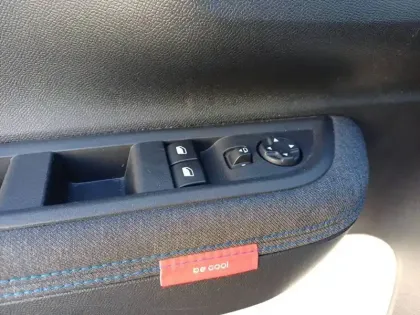 Photo 23 Citroën C3  Turbo 100 ch BVM6