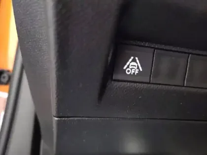 Photo 29 Peugeot 2008  PureTech 130 S&S BVM6