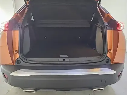 Photo 5 Peugeot 2008  PureTech 130 S&S BVM6