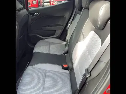 Photo 64 Renault Clio  E-Tech full hybrid 145