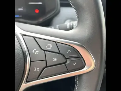 Photo 45 Renault Clio  E-Tech full hybrid 145