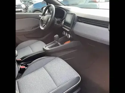 Photo 5 Renault Clio  E-Tech full hybrid 145