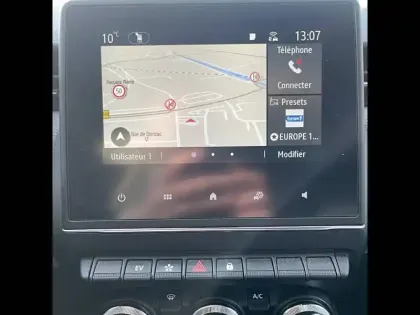 Photo 21 Renault Clio  E-Tech full hybrid 145